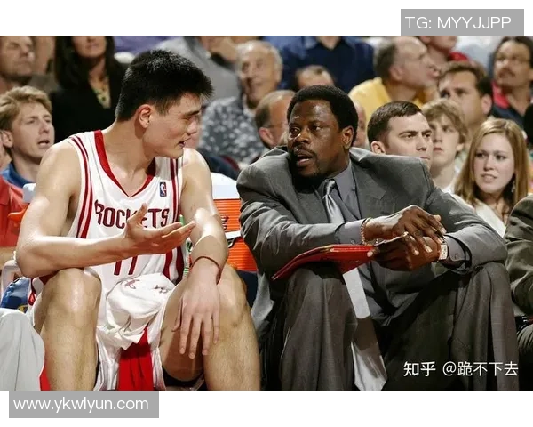09季后赛奥登与姚明的巅峰对决揭示了篮球巨星的荣耀与挑战