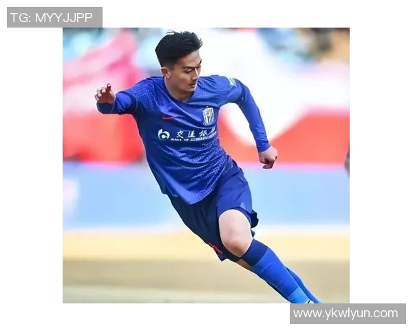 17赛季中超焦点战上港与申花激情对决再续城市德比传奇